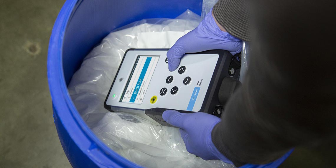 Agilent Vaya handheld Raman spectrometer